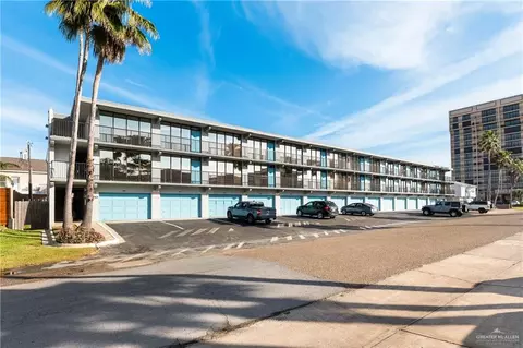 110 E Pompano St E #202, South Padre Island, TX 78597