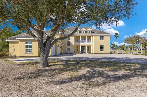 731 Lion Lake Dr S, Weslaco, TX 78596