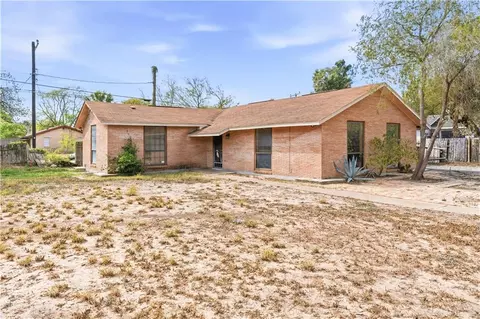 318 E Samano St, Edinburg, TX 78539