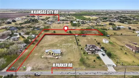 24400 N Parker Dr, La Feria, TX 78559