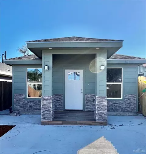 830 N Martinez Ave, Weslaco, TX 78596