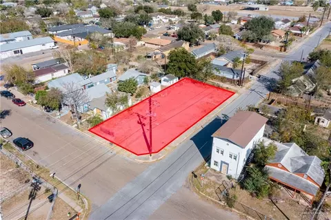 203 E 1st St, Weslaco, TX 78596
