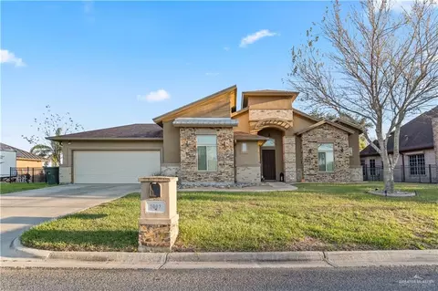 3002 Pinehurst Dr, Harlingen, TX 78550