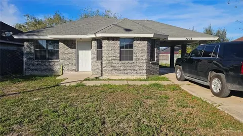 1208 E Camelia Ave, Hidalgo, TX 78557