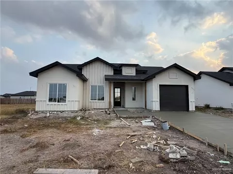 1510 Karianna Dr, Mercedes, TX 78570