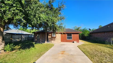 1910 N Oak St, Alton, TX 78573