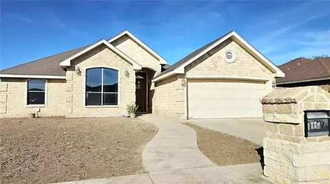 1004 W F St, Mission, TX 78572