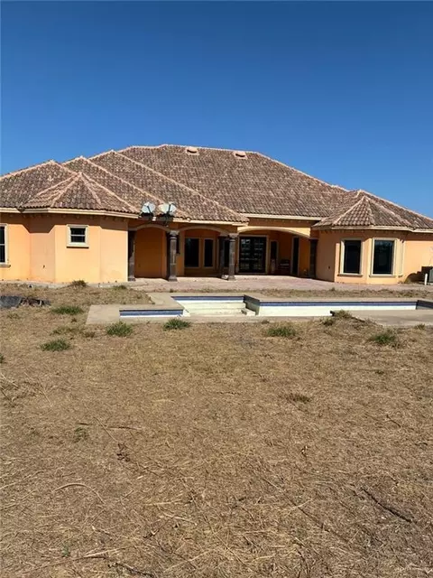 286 E Navajo Dr, Rio Grande City, TX 78582