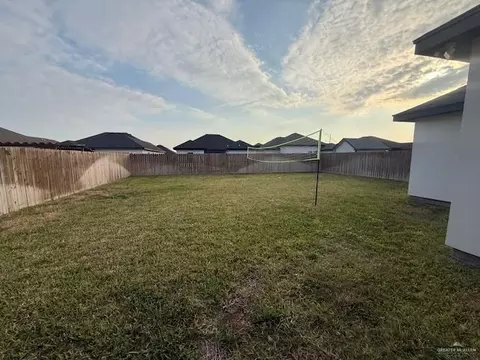 Exterior - 1404 E Danielle Ave E, Pharr, TX 78577 photo 3 of 3