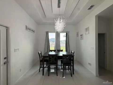 Dining - 1404 E Danielle Ave E, Pharr, TX 78577 photo 1 of 1