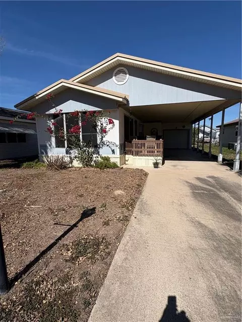 206 Hub Dr, Mission, TX 78574