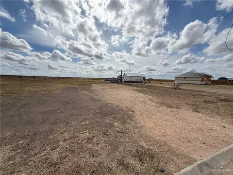 2808 Green Castle St, Donna, TX 78537