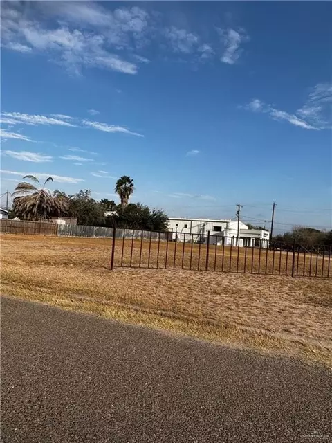 2923 Sunflower Dr N, Donna, TX 78537