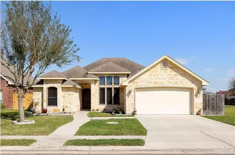 13818 N 38th Ln, Edinburg, TX 78541