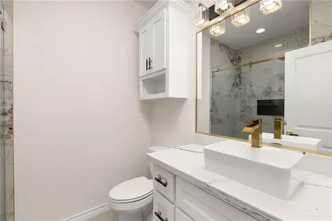 Bath - 330 Merida Ave, Donna, TX 78537 photo 2 of 2