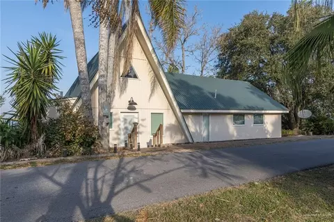 8376 Lago Vista Dr, Monte Alto, TX 78538