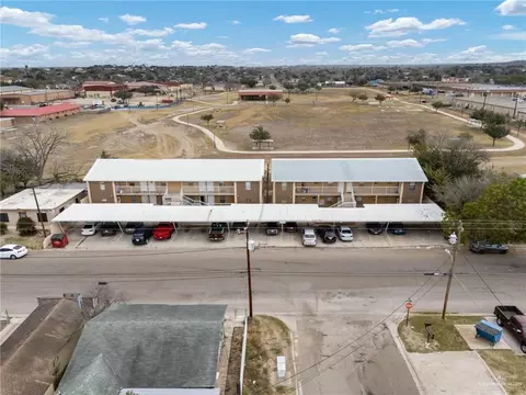 401 E Bravo Blvd, Roma, TX 78584