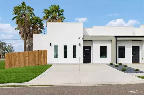 1712 W B St, Mission, TX 78572