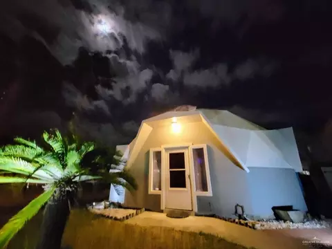 107 E Georgia Ruth Dr, South Padre Island, TX 78597