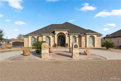 320 Pheasant Dr, La Joya, TX 78560