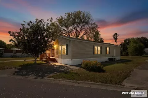 37 N Indian Lake Dr, Los Fresnos, TX 78566