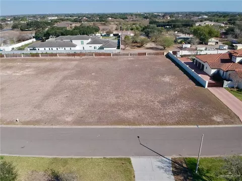 4108 Coconut Palm Dr, Palmhurst, TX 78573
