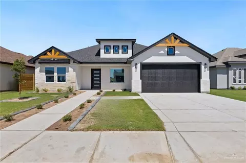 1808 Trophy Dr, Edinburg, TX 78542