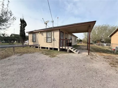 1103 Fresno Dr, Weslaco, TX 78596