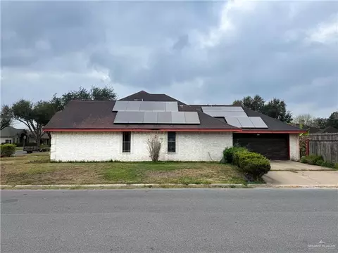 1220 S Huisache St, Pharr, TX 78577