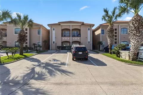 103 E Gardenia St #8, South Padre Island, TX 78597