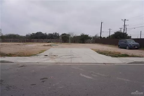 711 Thompson Rd, Mission, TX 78573