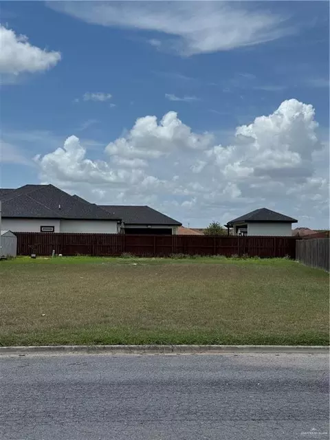 E Gardenia Avenue, Hidalgo, TX 78557