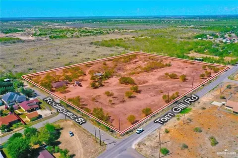 5201 N Tom Gill Rd, Penitas, TX 78576
