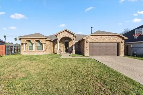 510 Greystone Cir, Alamo, TX 78516