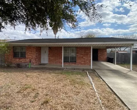 105 Pena Ave, Weslaco, TX 78599