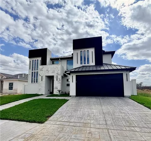 2118 E Clearwater St, Edinburg, TX 78542