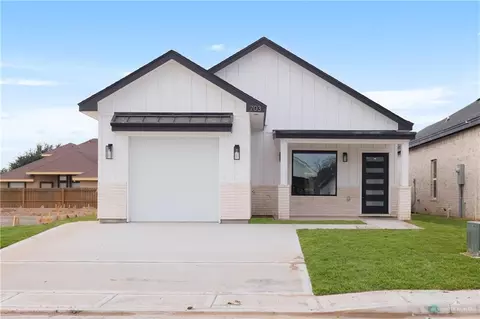 703 W 25th St, Mission, TX 78572