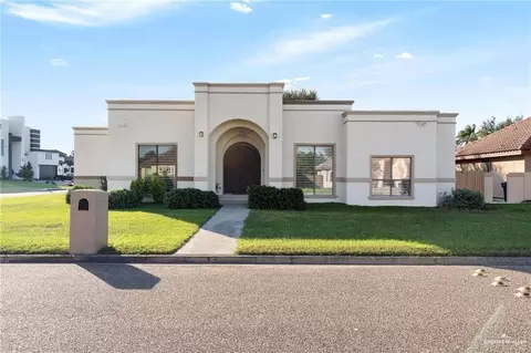 3914 Tierra Escondida Dr, Weslaco, TX 78596