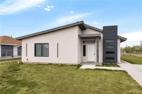 100 Yasmin St, Weslaco, TX 78596