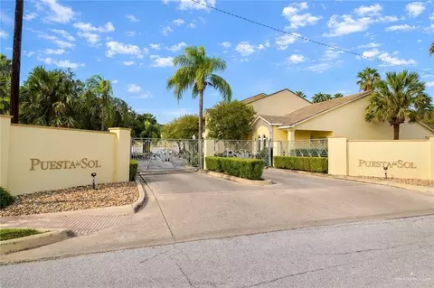 800 Sunset Dr #B15, Mcallen, TX 78503