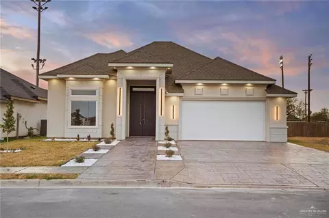 302 N 30th St, Hidalgo, TX 78557