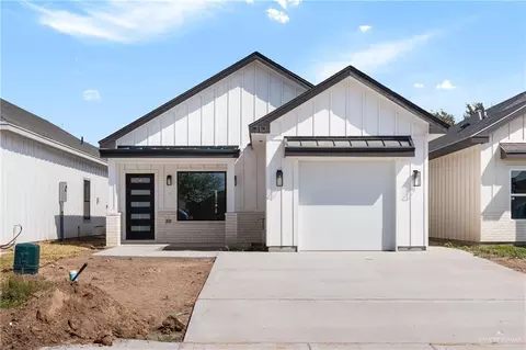 712 W 25th St, Mission, TX 78572