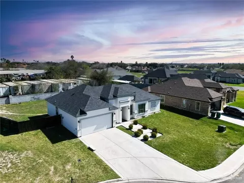 825 Lariat St, Palmview, TX 78572