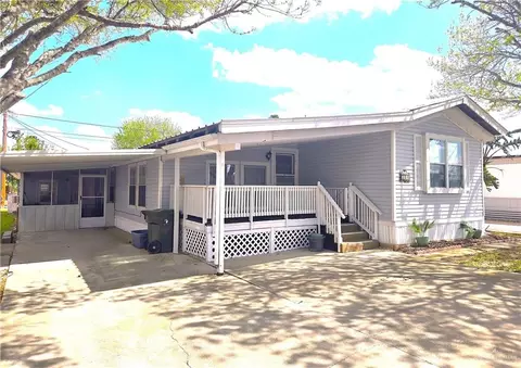 800 N Hibiscus Ln #11, La Feria, TX 78559