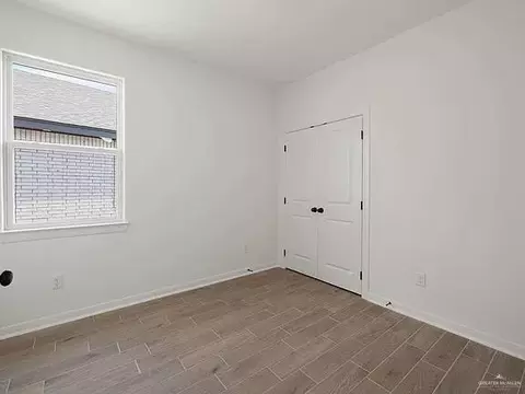 Bedroom - 8314 N 34th Ln, Mcallen, TX 78504 photo 3 of 3