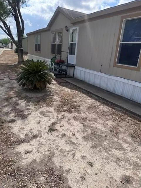 901 E Sioux Rd, Pharr, TX 78577
