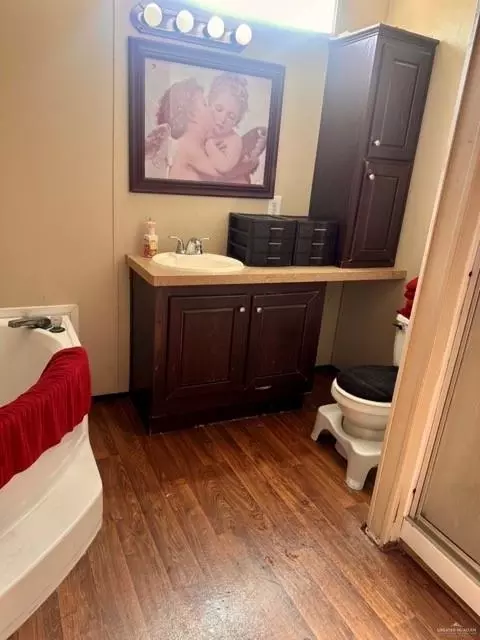 901 E Sioux Rd, Pharr, TX 78577 photo 8
