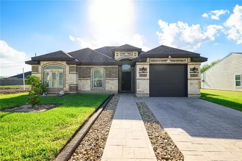 421 Dyanez St, Mercedes, TX 78570