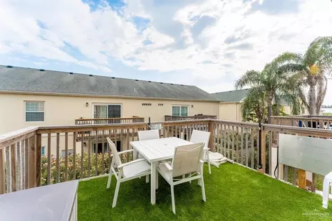 113 E Retama St #10, South Padre Island, TX 78597
