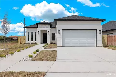 1305 W Oscar St, Edinburg, TX 78541